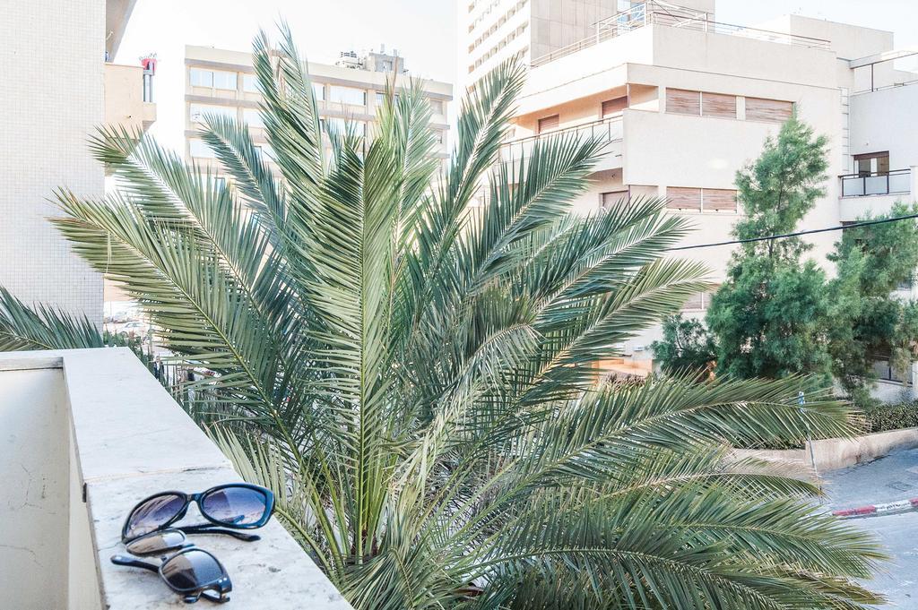 Lovely 1Bd W/ Private Balcony By Sea N' Rent Tel Aviv Exterior foto