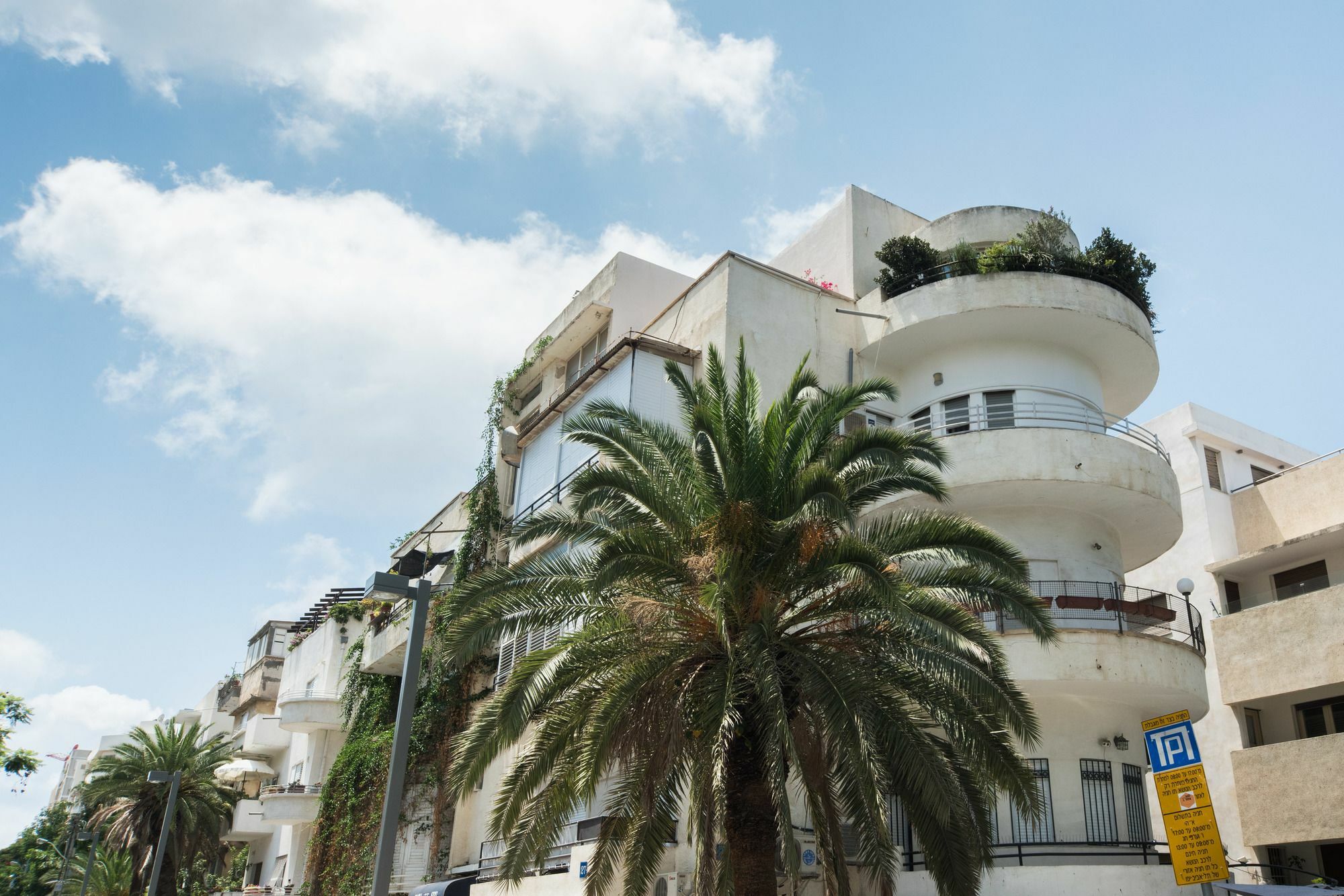 Lovely 1Bd W/ Private Balcony By Sea N' Rent Tel Aviv Exterior foto